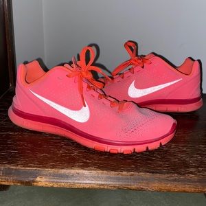 Women’s Nike free run 3.0 sneakers